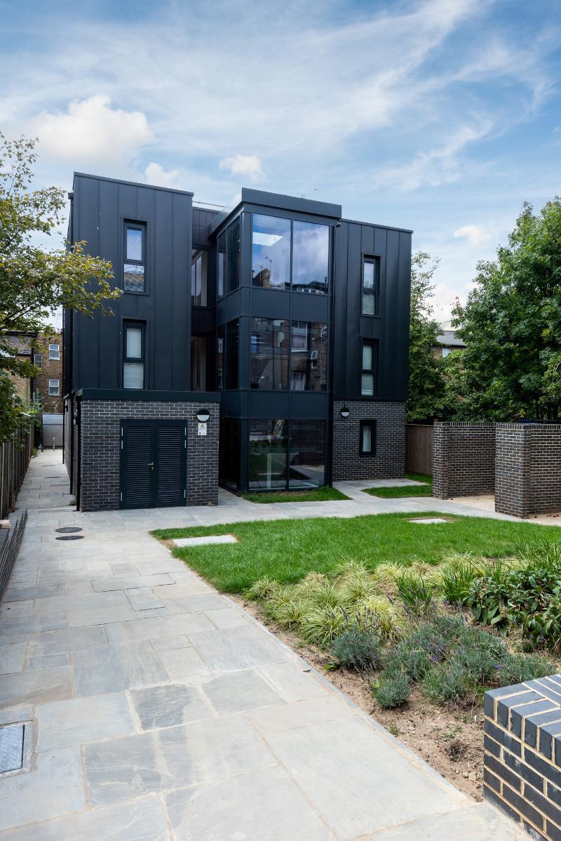 Queen'S Drive Aparthotel Londra Dış mekan fotoğraf