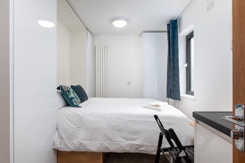 Queen'S Drive Aparthotel Londra Dış mekan fotoğraf