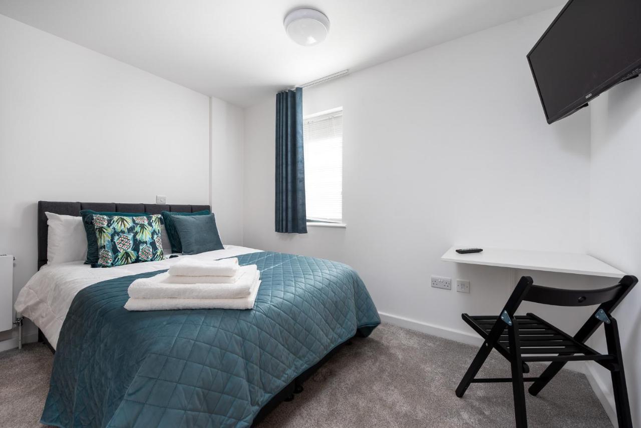 Queen'S Drive Aparthotel Londra Dış mekan fotoğraf