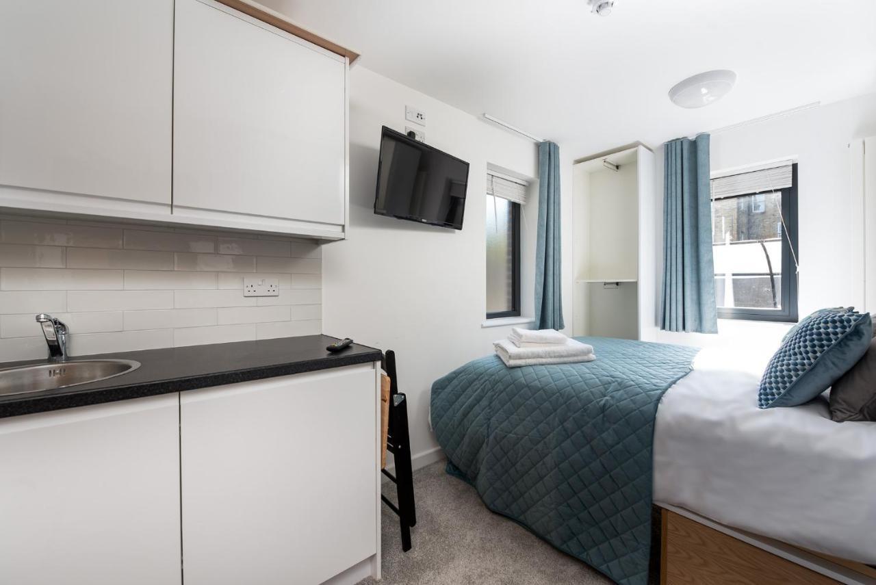 Queen'S Drive Aparthotel Londra Dış mekan fotoğraf