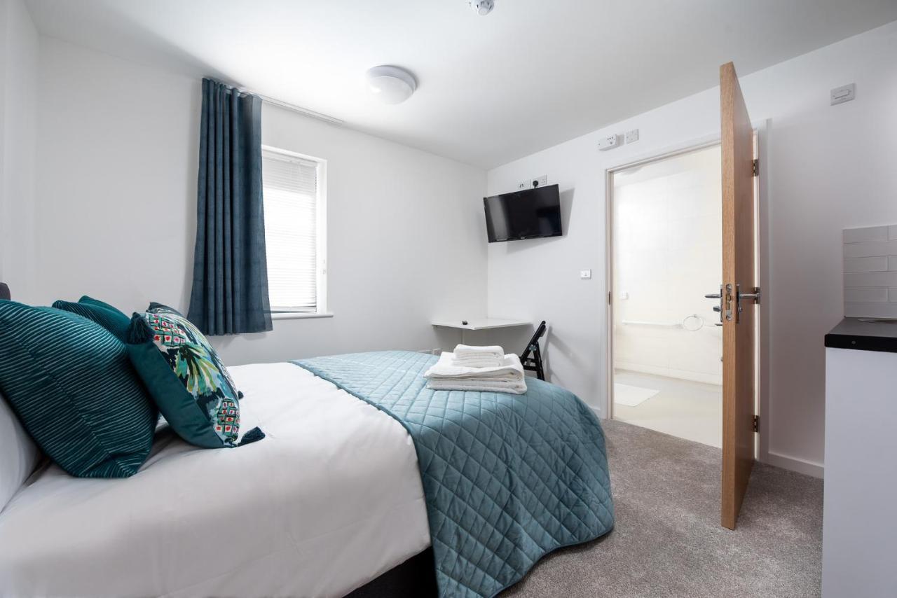 Queen'S Drive Aparthotel Londra Dış mekan fotoğraf