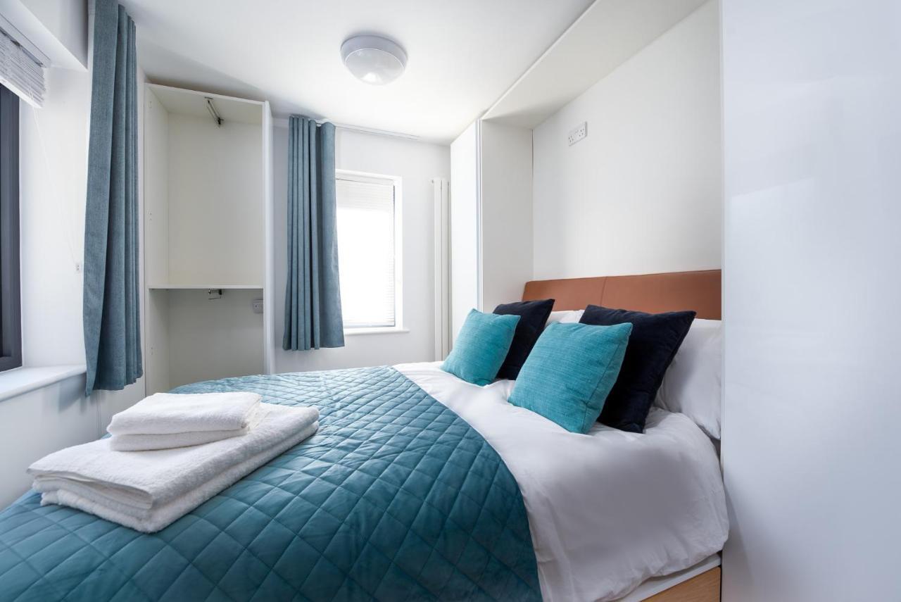 Queen'S Drive Aparthotel Londra Dış mekan fotoğraf